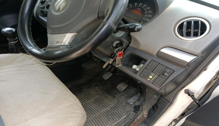 2011 Maruti Wagon R 1.0 LXI CNG, CNG, Manual, 86,650 km, interior