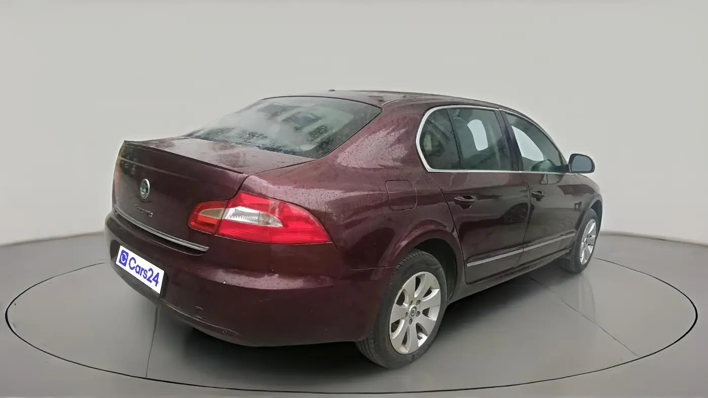 2011 Skoda Superb ELEGANCE 1.8 TSI AT, Petrol, Automatic, 74,393 km, exterior
