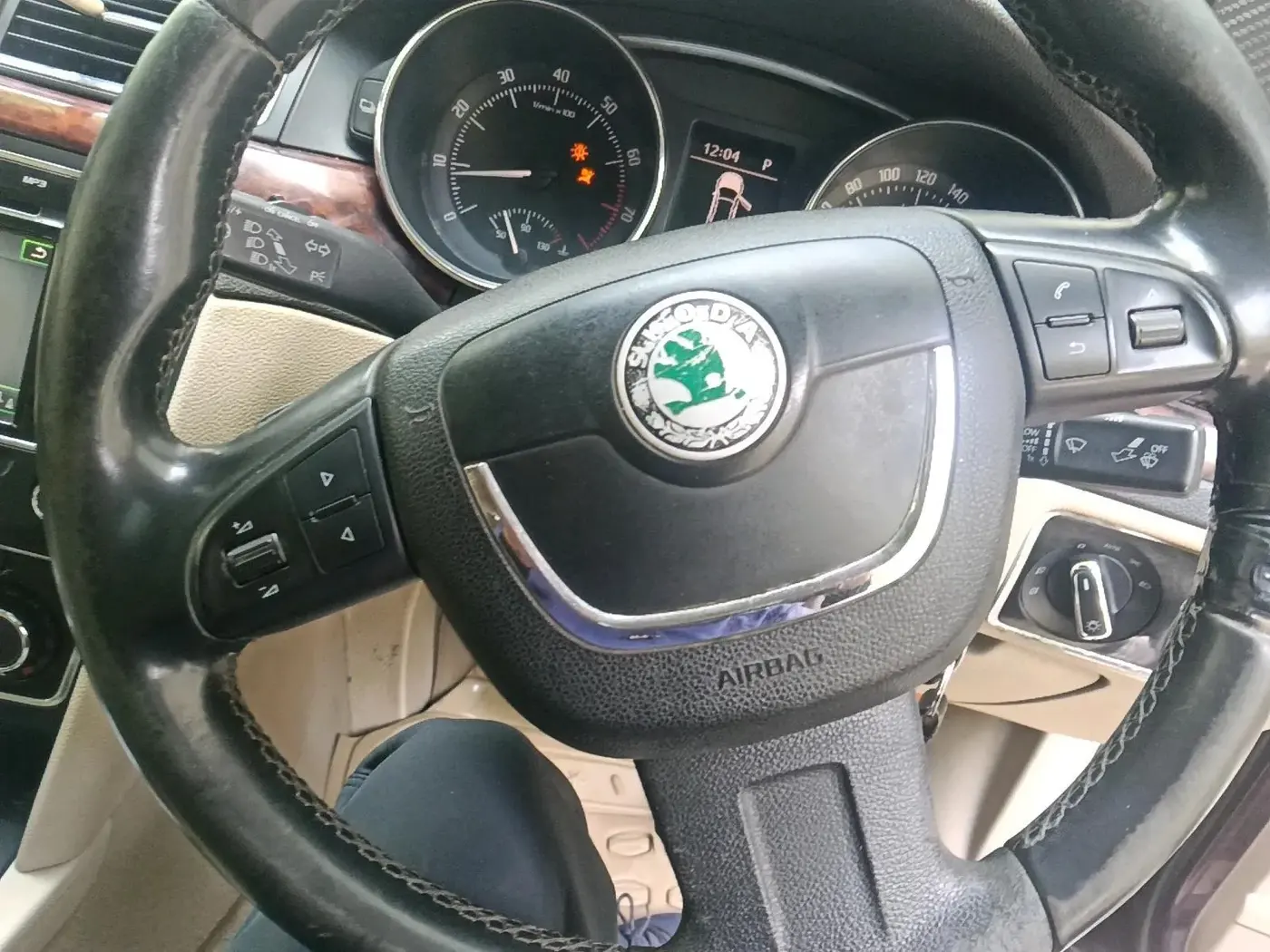 2011 Skoda Superb ELEGANCE 1.8 TSI AT, Petrol, Automatic, 74,393 km, interior