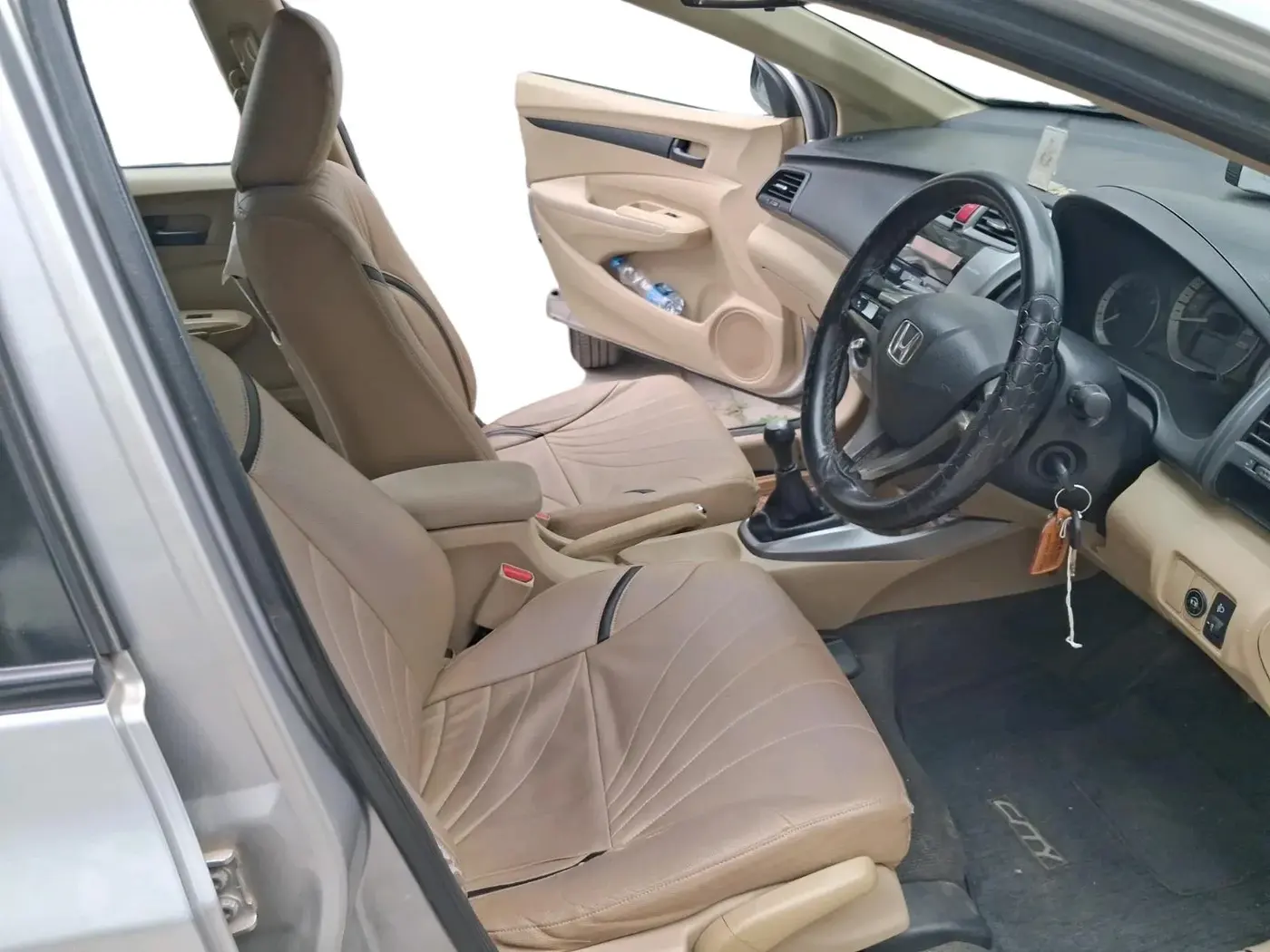 2013 Honda City 1.5L I-VTEC S MT, CNG, Manual, 1,44,735 km, interior