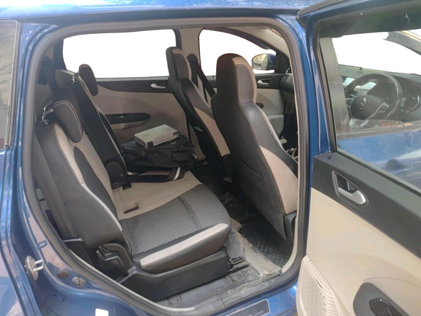 2020 Renault TRIBER RXZ, Petrol, Manual, 62,292 km, interior