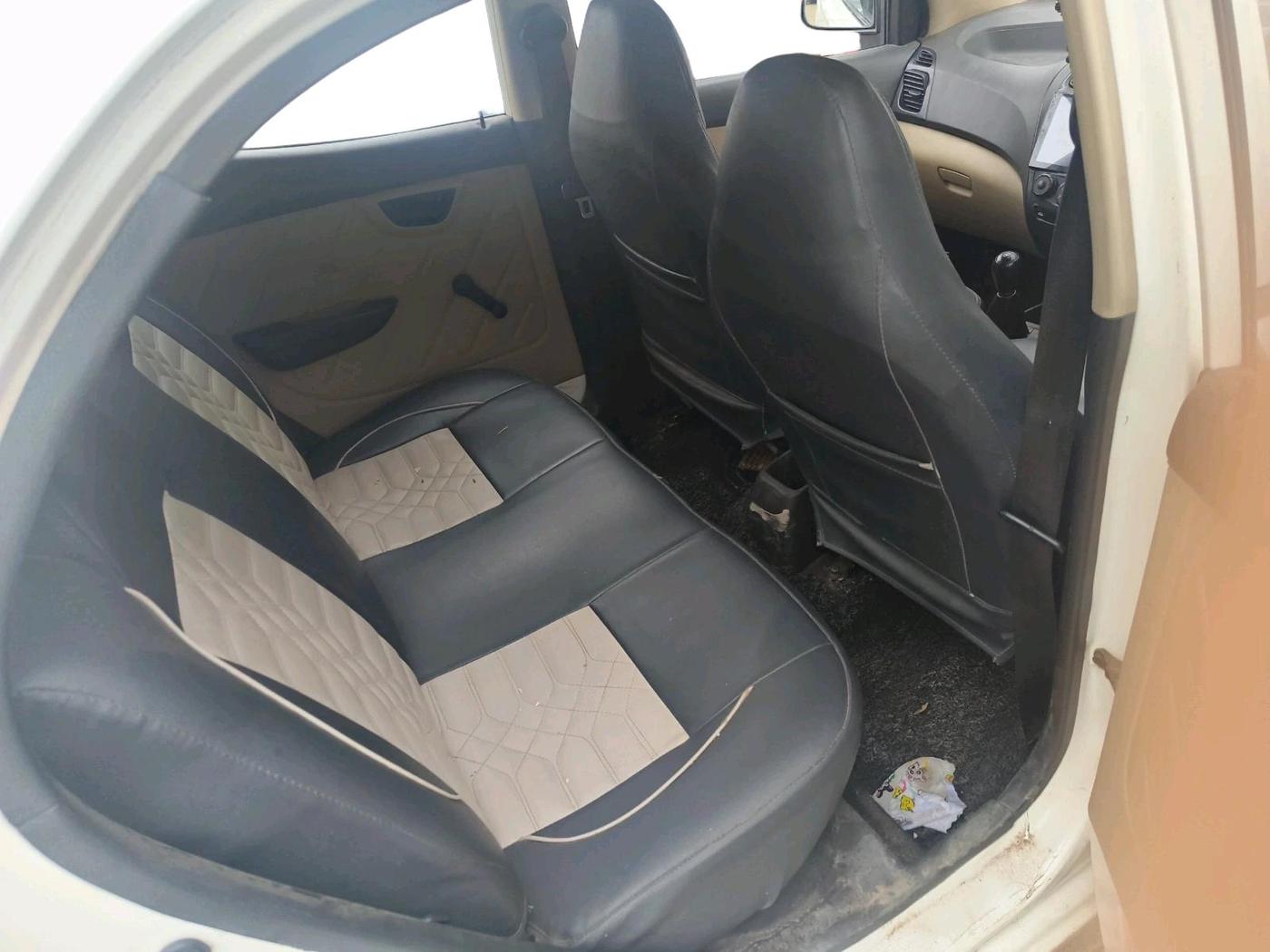 2013 Hyundai Eon D-LITE, CNG, Manual, 1,00,000 km, interior