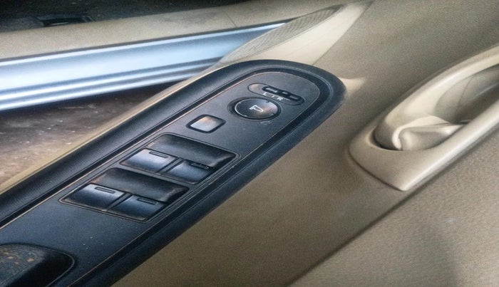 2017 Honda Amaze 1.2L I-VTEC S, Petrol, Manual, 76,204 km, interior