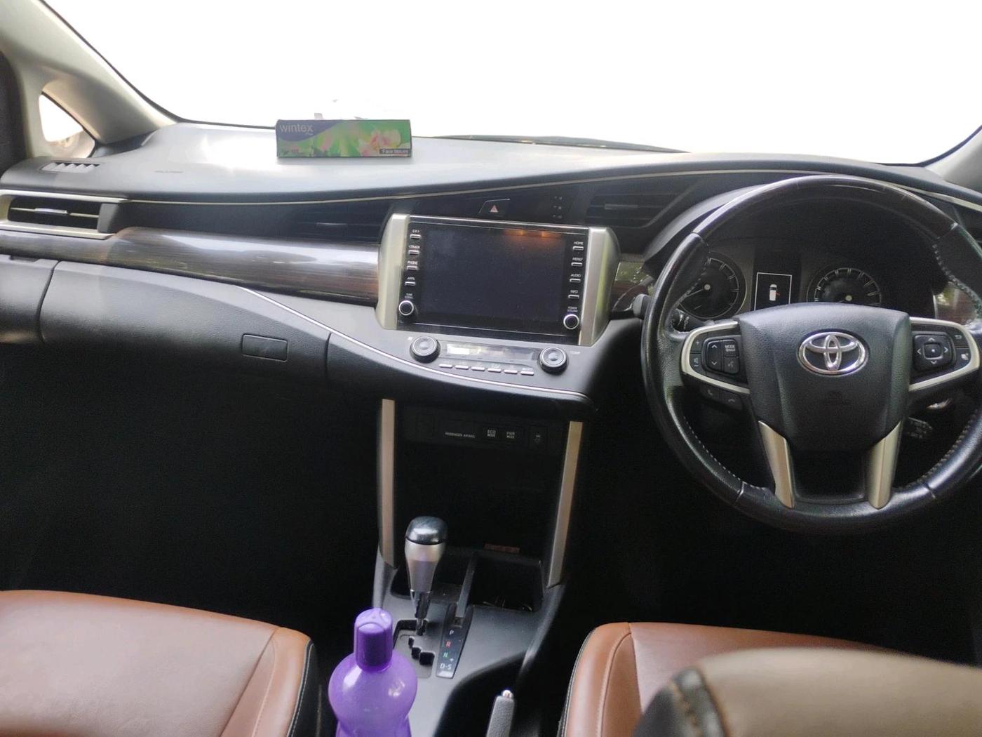 2021 Toyota Innova Crysta 2.7 ZX AT 7 STR, Petrol, Automatic, 50,348 km, interior