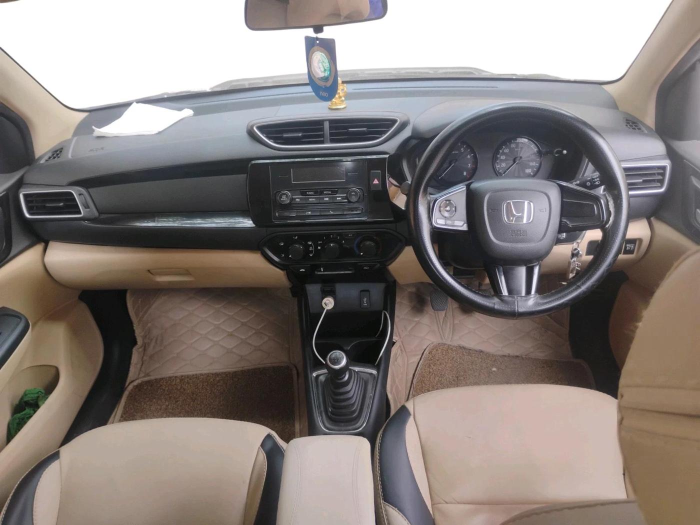 2019 Honda Amaze 1.2L I-VTEC S, CNG, Manual, 44,622 km, interior
