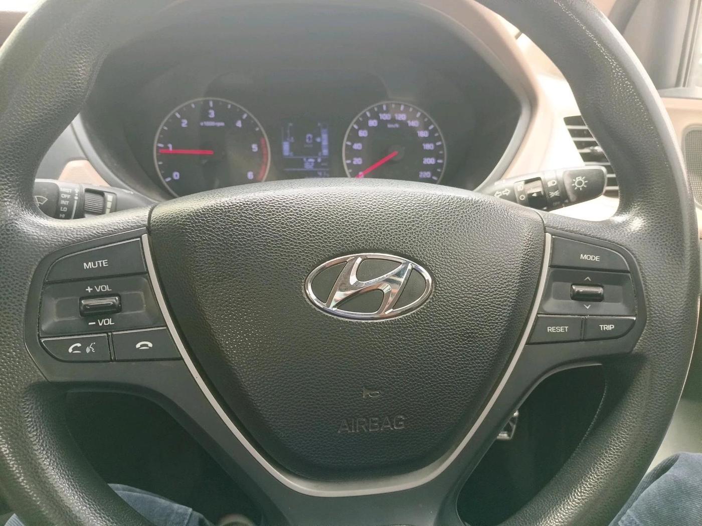 2019 Hyundai Elite i20 SPORTZ PLUS 1.4 CRDI, Diesel, Manual, 90,987 km, interior