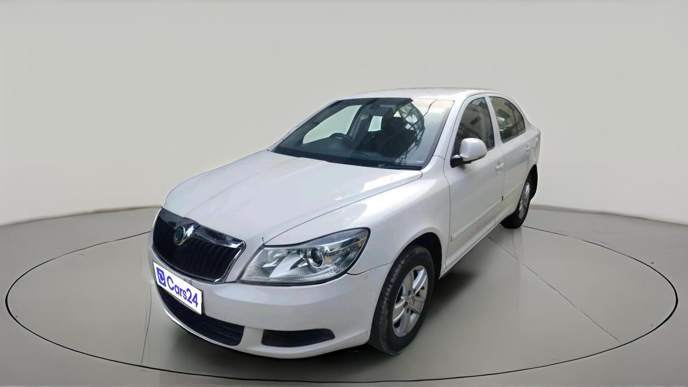 2011 Skoda Laura AMBIENTE 1.8 TSI, Petrol, Manual, 34,932 km, exterior