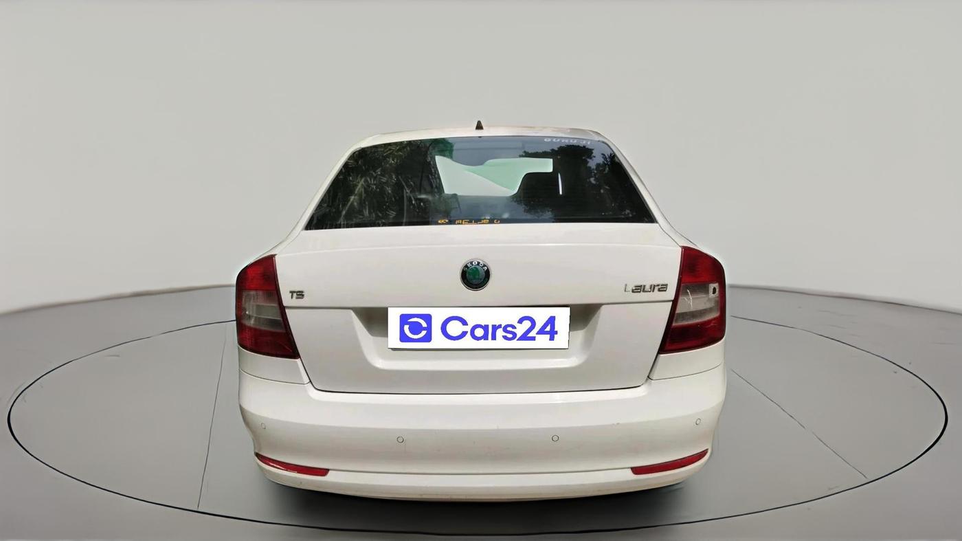 2011 Skoda Laura AMBIENTE 1.8 TSI, Petrol, Manual, 34,932 km, exterior