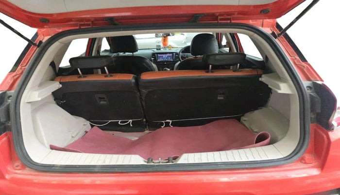 2019 Mahindra XUV300 W4 1.2 PETROL, Petrol, Manual, 57,663 km, exterior