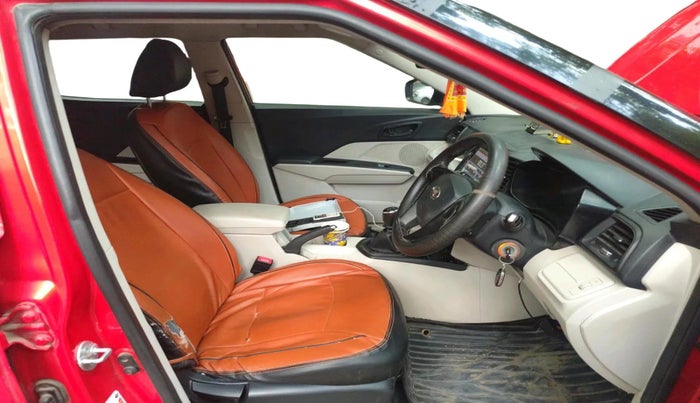 2019 Mahindra XUV300 W4 1.2 PETROL, Petrol, Manual, 57,663 km, interior