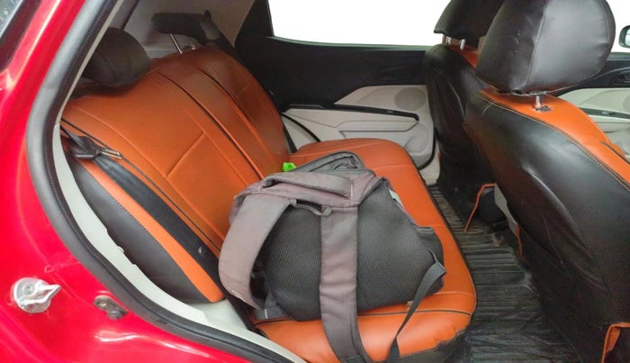 2019 Mahindra XUV300 W4 1.2 PETROL, Petrol, Manual, 57,663 km, interior