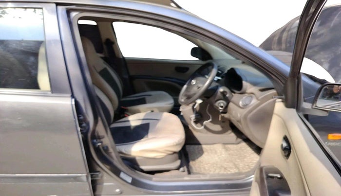 2013 Hyundai i10 ERA 1.1, Petrol, Manual, 83,324 km, interior