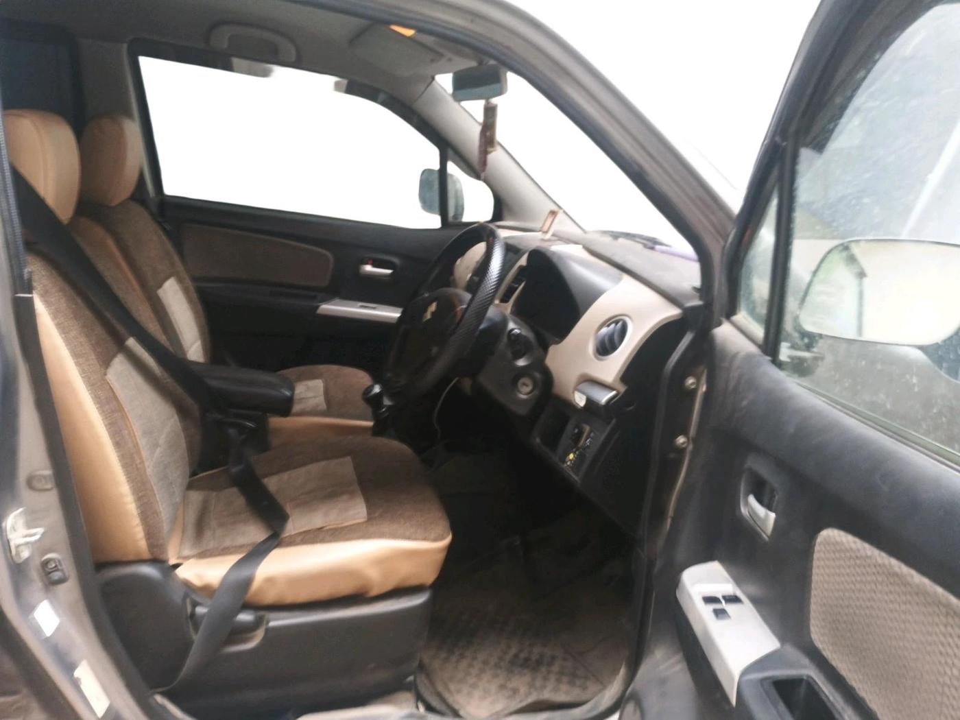 2014 Maruti Wagon R 1.0 LXI CNG, CNG, Manual, 1,22,410 km, interior