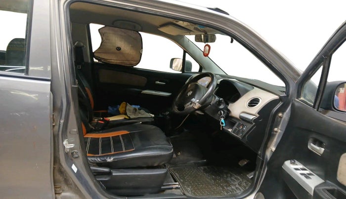 2014 Maruti Wagon R 1.0 VXI, CNG, Manual, 82,271 km, interior