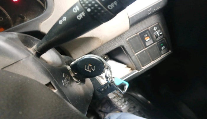 2014 Maruti Wagon R 1.0 VXI, CNG, Manual, 82,271 km, interior