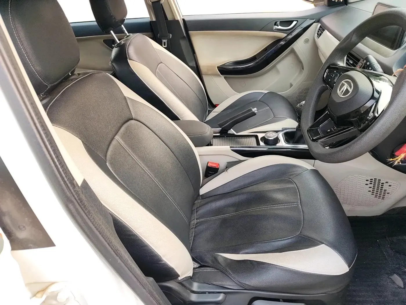 2020 Tata NEXON XZ PLUS PETROL, Petrol, Manual, 66,000 km, interior