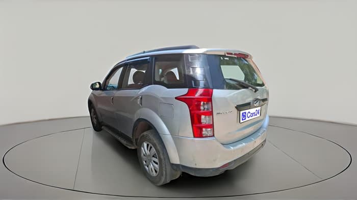 2018 Mahindra XUV500 W6 1.99, Diesel, Manual, 1,19,445 km, exterior