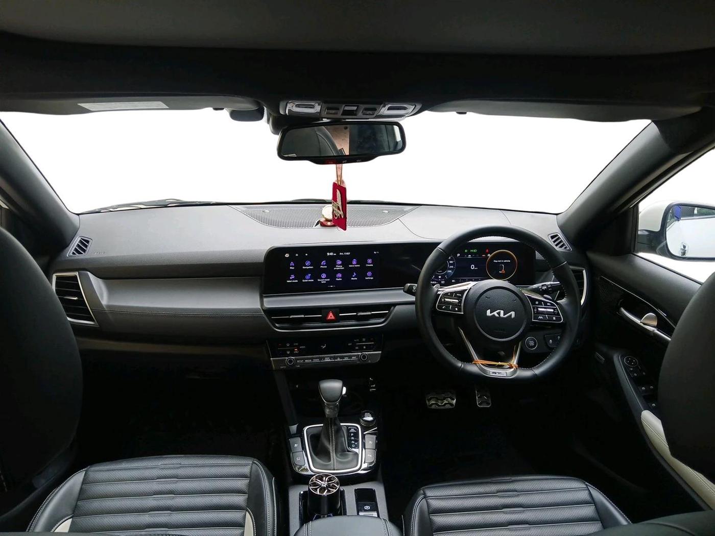 2025 KIA SELTOS  GTX Plus 1.5 Turbo Petrol DCT, Petrol, Automatic, 11,225 km, interior
