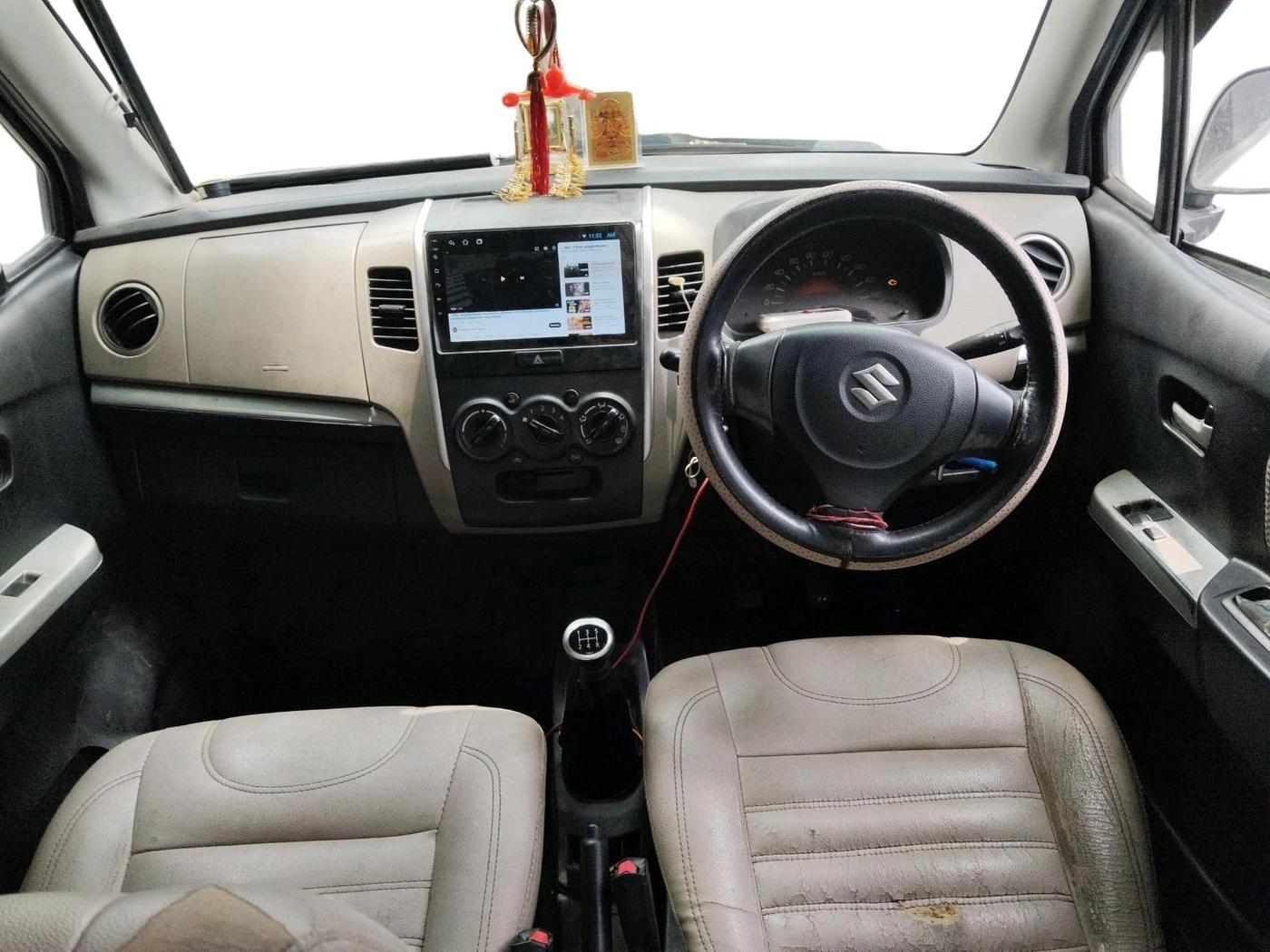 2013 Maruti Wagon R 1.0 LXI, CNG, Manual, 1,17,522 km, interior