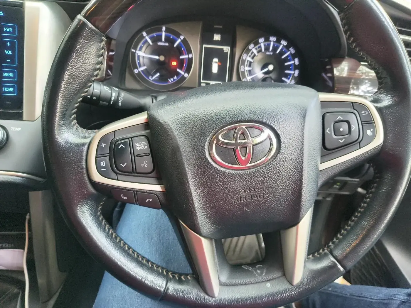2016 Toyota Innova Crysta 2.4 VX 7 STR, Diesel, Manual, 97,543 km, interior