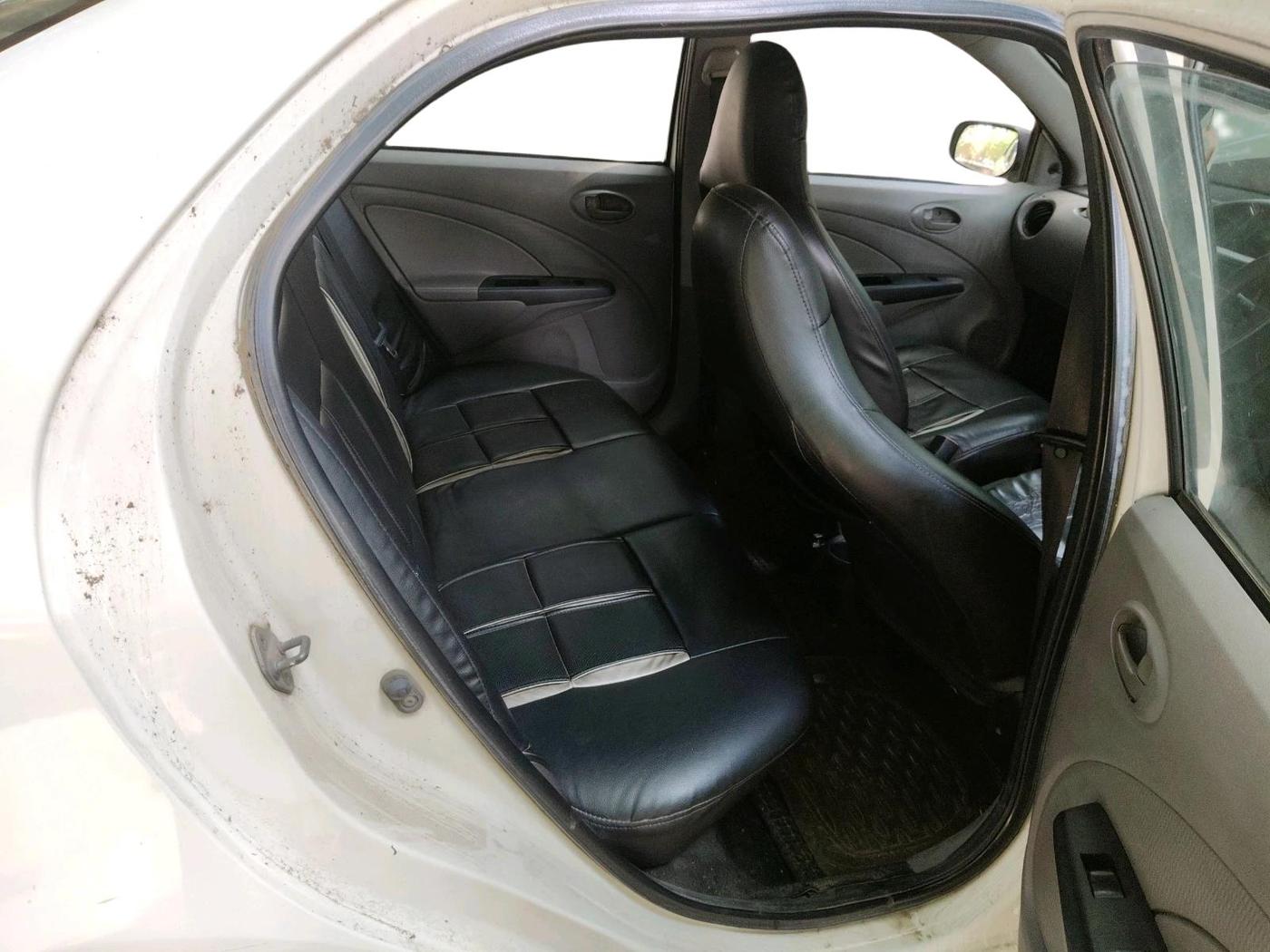 2011 Toyota Etios G, Petrol, Manual, 89,351 km, interior