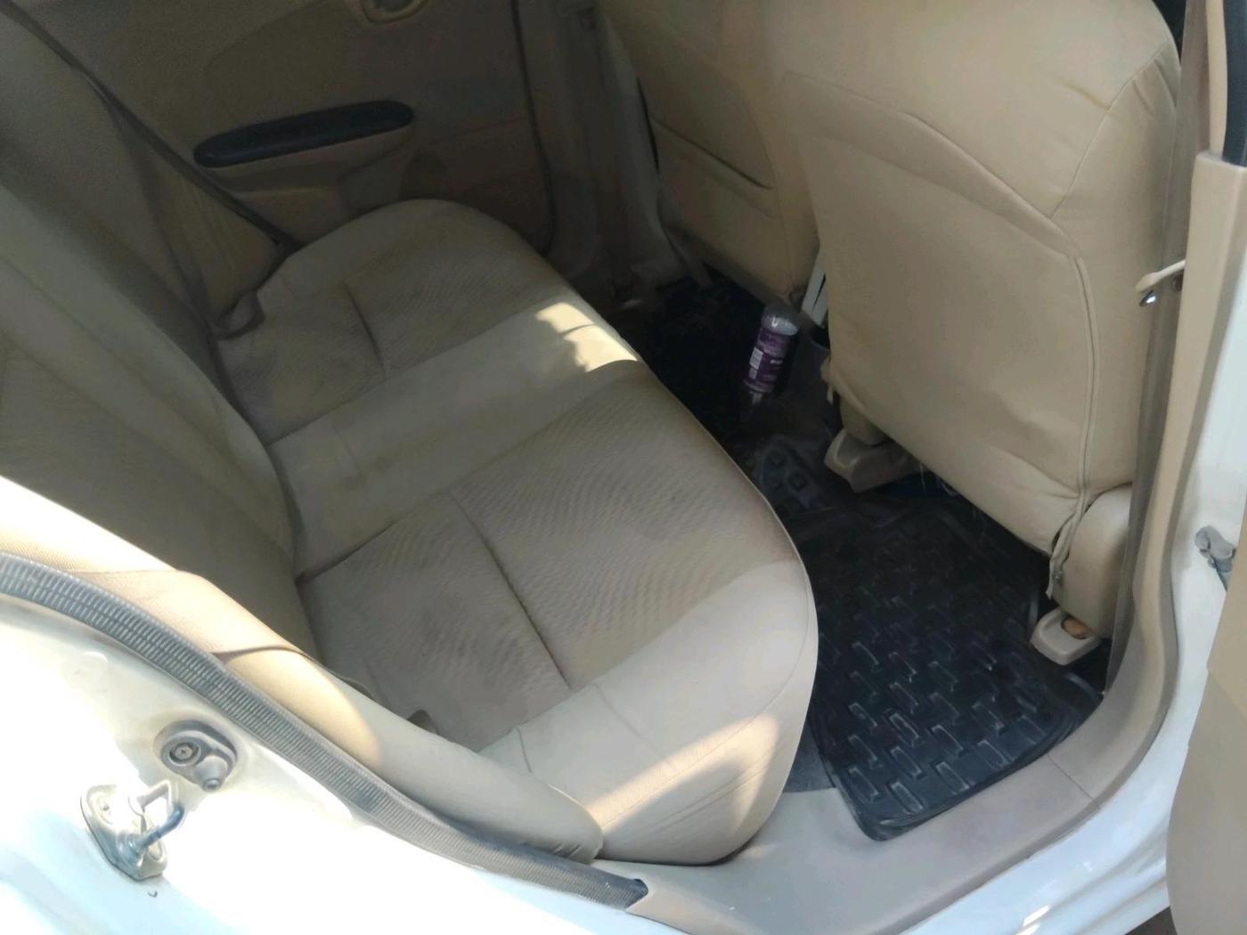 2015 Honda Amaze 1.2L I-VTEC S, CNG, Manual, 1,09,157 km, interior