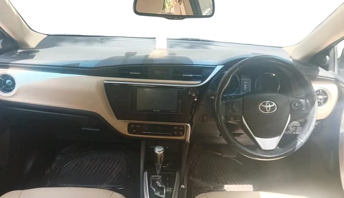 2017 Toyota Corolla Altis VL CVT PETROL, Petrol, Automatic, 83,176 km, interior