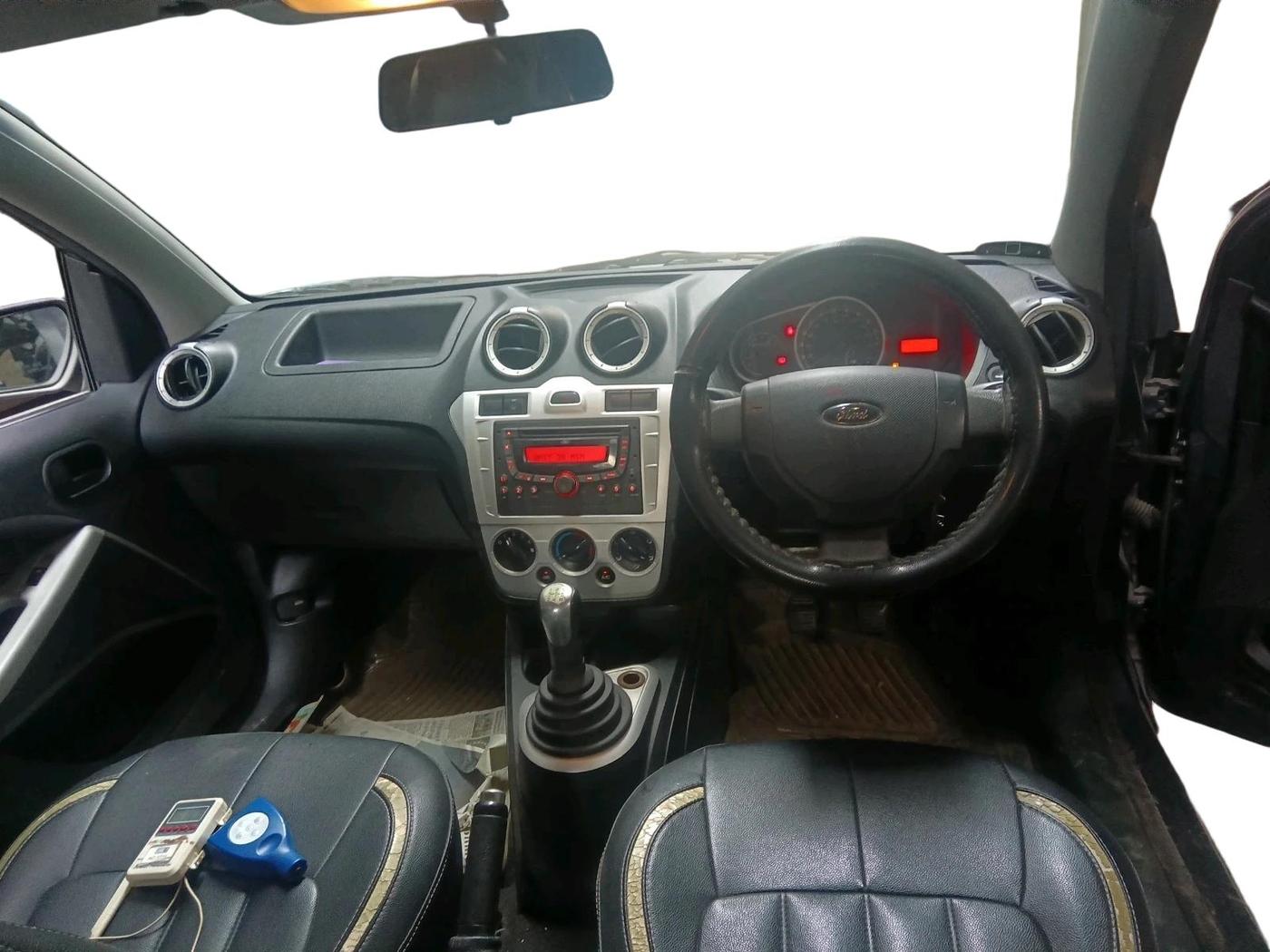 2011 Ford Figo ZXI 1.2 PETROL, Petrol, Manual, 79,761 km, interior