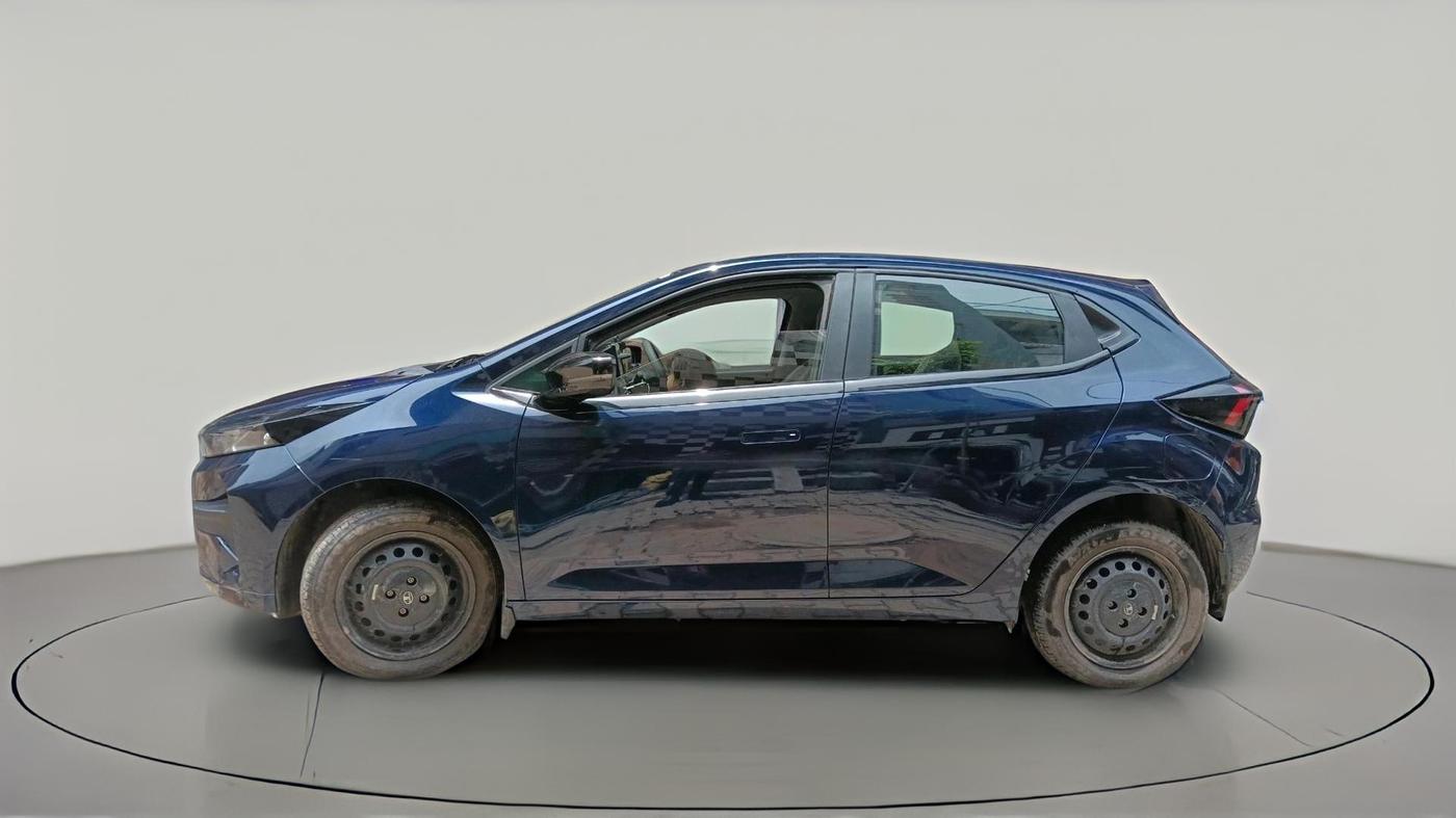2026 Tata ALTROZ Smart CNG 5MT, CNG, Manual, 698 km, exterior