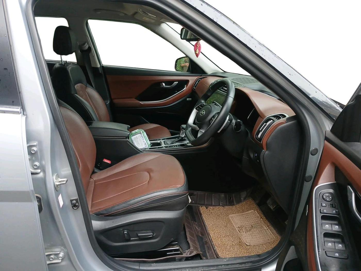 2021 Hyundai ALCAZAR 2.0 SIGNATURE (O) AT 6STR, Petrol, Automatic, 39,148 km, interior