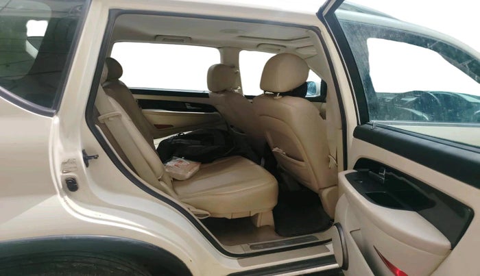 2018 Ssangyong Rexton RX7, Diesel, Automatic, 58,094 km, interior