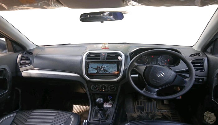 2022 Maruti Vitara Brezza LXI, CNG, Manual, 1,02,127 km, interior