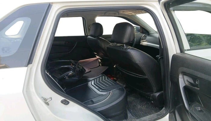 2022 Maruti Vitara Brezza LXI, CNG, Manual, 1,02,127 km, interior