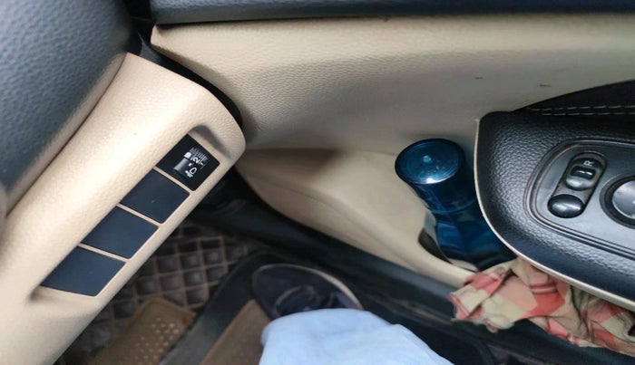 2018 Honda Amaze 1.2L I-VTEC VX, Petrol, Manual, 1,09,086 km, interior