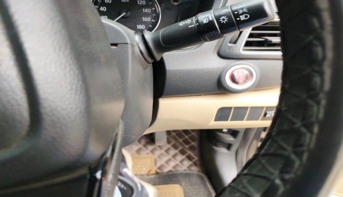 2018 Honda Amaze 1.2L I-VTEC VX, Petrol, Manual, 1,09,086 km, interior