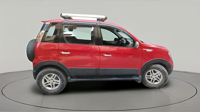 2016 Mahindra NUVOSPORT N8, Diesel, Manual, 67,973 km, exterior