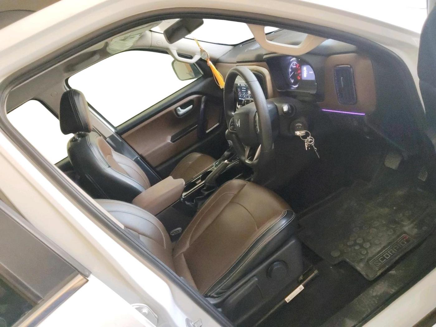 2023 Mahindra SCORPIO-N Z4 DIESEL AT 2WD 7 STR, Diesel, Automatic, 47,201 km, interior