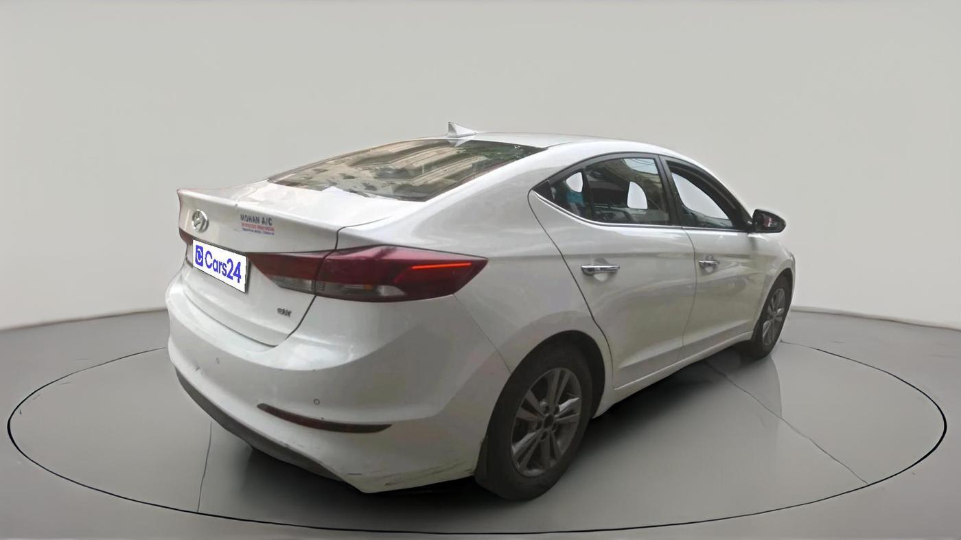 2019 Hyundai New Elantra 1.6 SX MT DIESEL, Diesel, Manual, 1,29,235 km, exterior