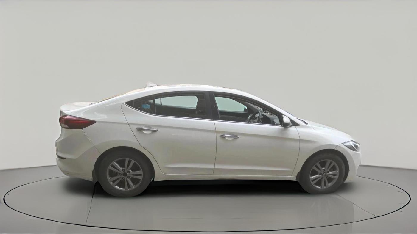 2019 Hyundai New Elantra 1.6 SX MT DIESEL, Diesel, Manual, 1,29,235 km, exterior
