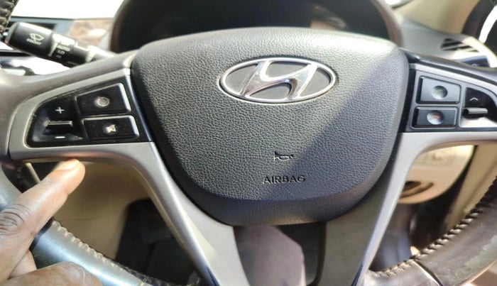 2015 Hyundai Verna FLUIDIC 1.6 VTVT SX, Petrol, Manual, 79,615 km, interior