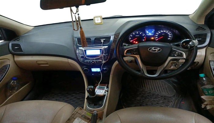 2011 Hyundai Verna FLUIDIC 1.6 VTVT, CNG, Manual, 1,07,833 km, interior