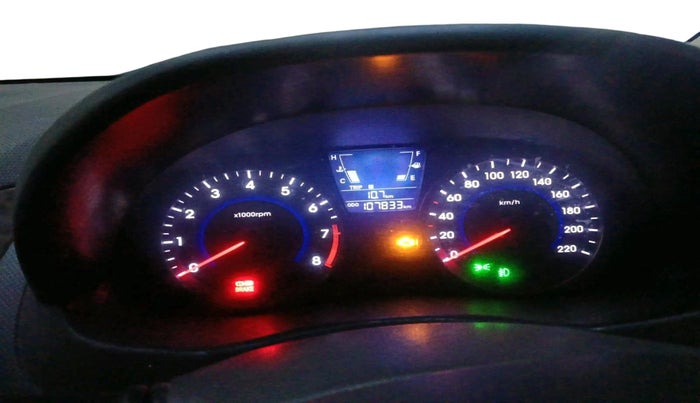 2011 Hyundai Verna FLUIDIC 1.6 VTVT, CNG, Manual, 1,07,833 km, interior