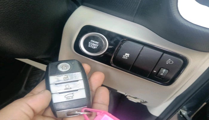 2022 KIA SONET HTX 1.5 AT, Diesel, Automatic, 56,607 km, interior