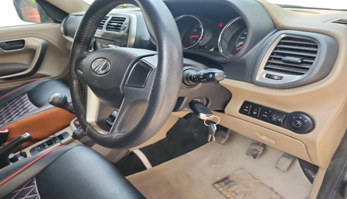 2019 Mahindra TUV300 T10, Diesel, Manual, 20,653 km, interior