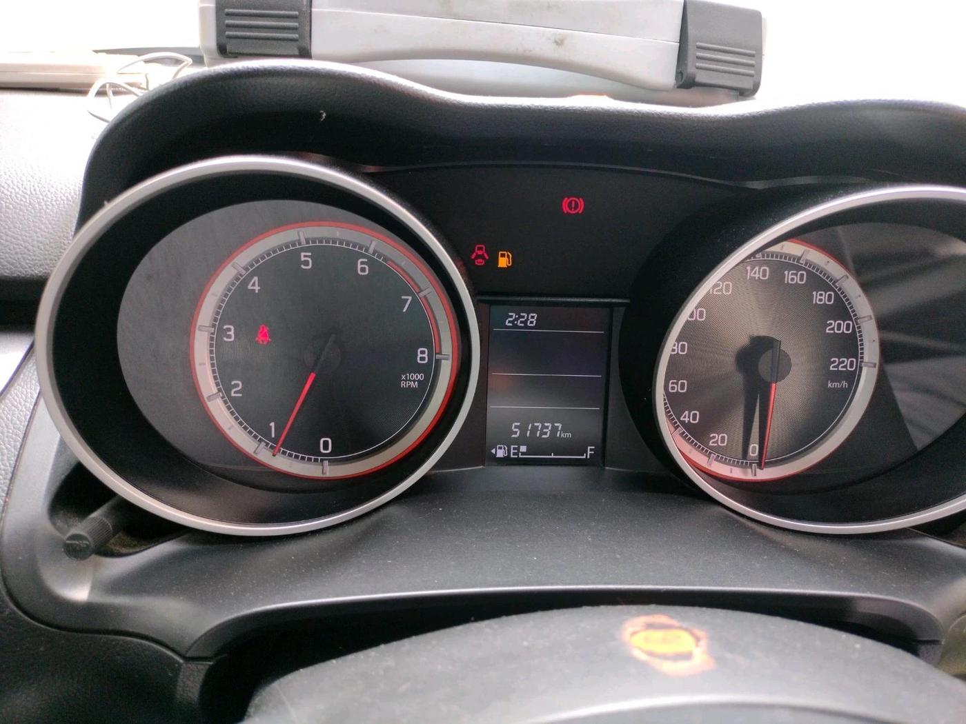 2019 Maruti Swift VXI, CNG, Manual, 51,737 km, interior