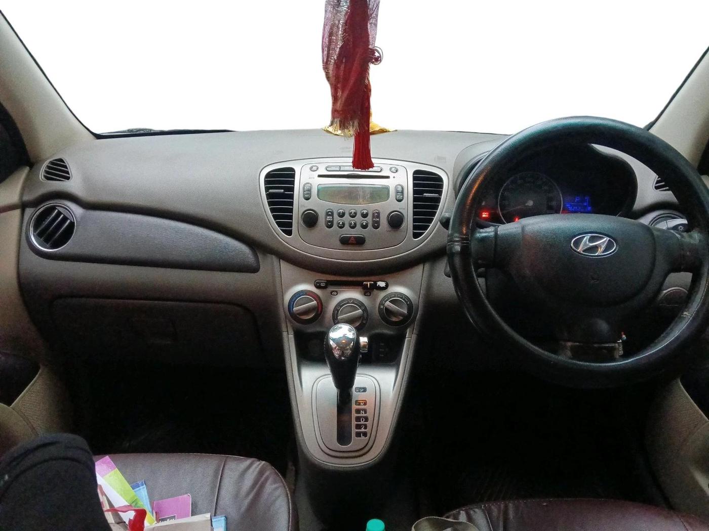2011 Hyundai i10 SPORTZ 1.2 AT, Petrol, Automatic, 76,262 km, interior