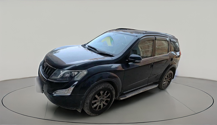 2016 Mahindra XUV500 W10 AT 1.99, Diesel, Automatic, 1,28,989 km, exterior