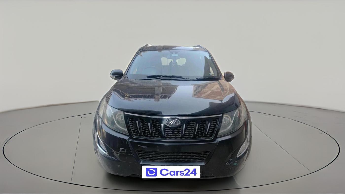 2016 Mahindra XUV500 W10 AT 1.99, Diesel, Automatic, 1,28,989 km, exterior