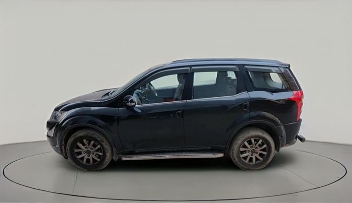2016 Mahindra XUV500 W10 AT 1.99, Diesel, Automatic, 1,28,989 km, exterior