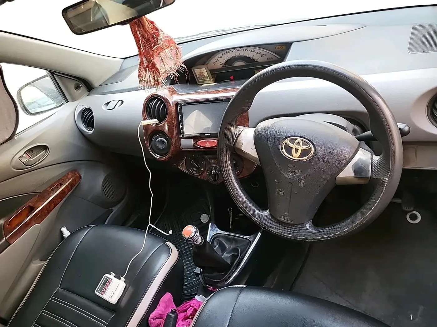 2011 Toyota Etios G SP, Petrol, Manual, 83,591 km, interior